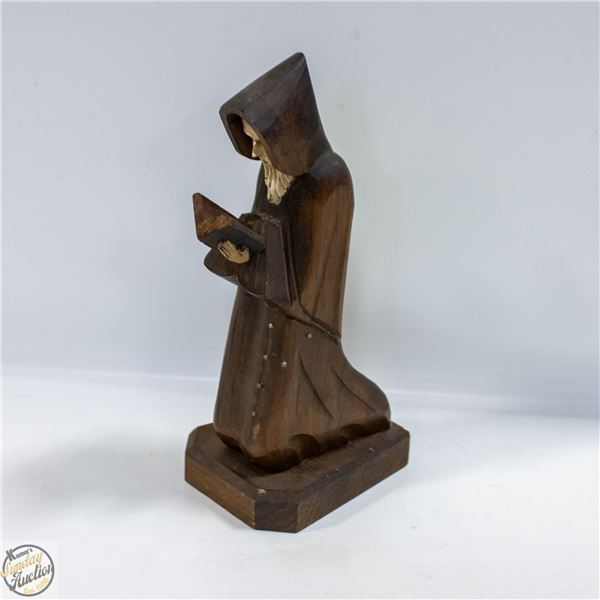 VINTAGE WOOD HAND CARVED PRIEST READING BIBLE