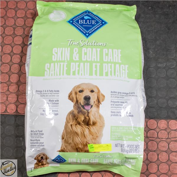 22LB BLUE BUFFALO ADULT DOG FOOD SKIN &
