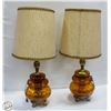 Image 1 : 2 VINTAGE AMBER GLASS HOLLYWOOD REGENCY LAMPS