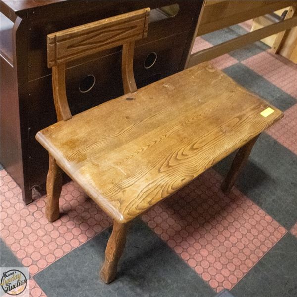 VINTAGE WOODEN BENCH H-18" W-16" L-33.5"