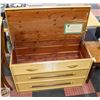 Image 1 : HEIRLOOM CHESTS CHELSEY CANADA VINTAGE