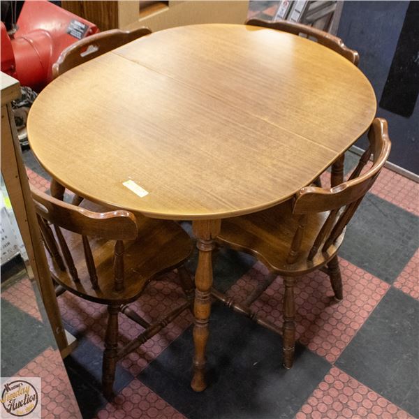 BROWN VINTAGE DINING ROOM TABLE WITH 4 CHAIRS