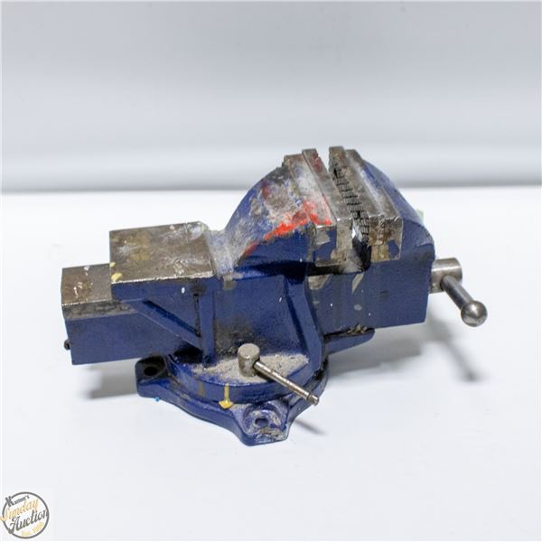 MASTERCRAFT BENCH VISE 57-9004-4