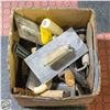 Image 1 : LOT OF VARIOUS DRYWALLING TOOLS