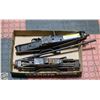 Image 1 : LOT OF 2 EMERGENCY CAR JACKS