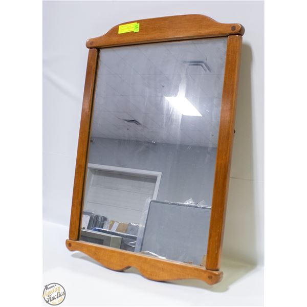 VINTAGE MAPLE WOOD MIRROR 28"X20