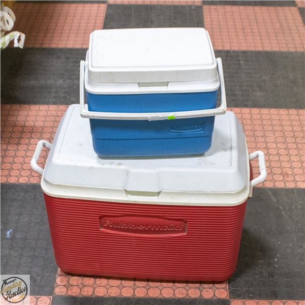 2 VINTAGE COOLERS