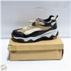 Image 1 : SIZE 8 WHEELYS ROLLER SHOES