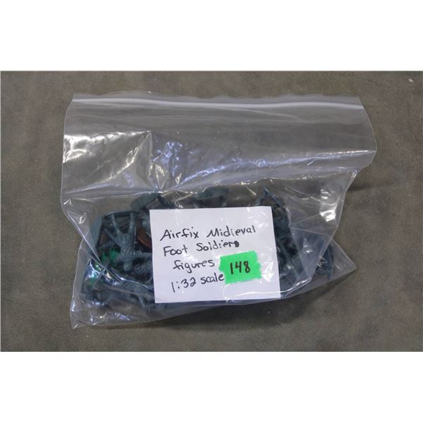 Bag of Airfix Medieval Foot Soldiers in 1:32 scale. 