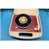 Image 1 : Daylin Chimo Portable Record Player with Cover