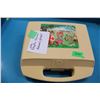 Image 2 : Daylin Chimo Portable Record Player with Cover