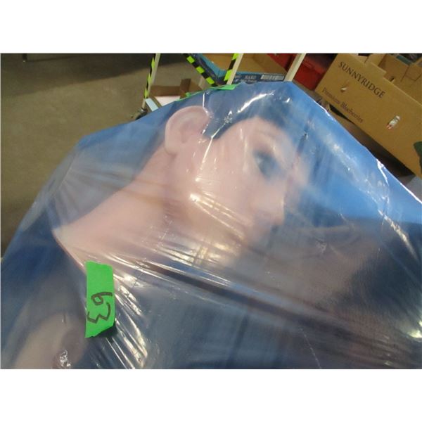 BAG C/W APPROX. 7 MANNEQUIN HEADS