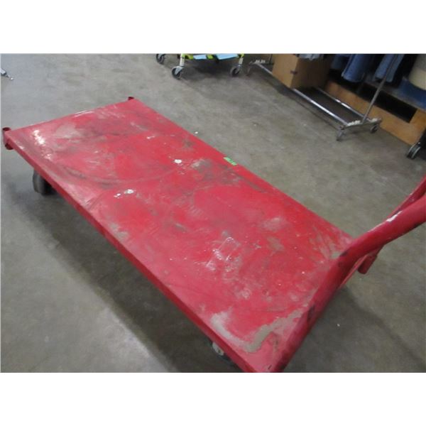RED PLUSH STOCK CART (32" W X 5' L)