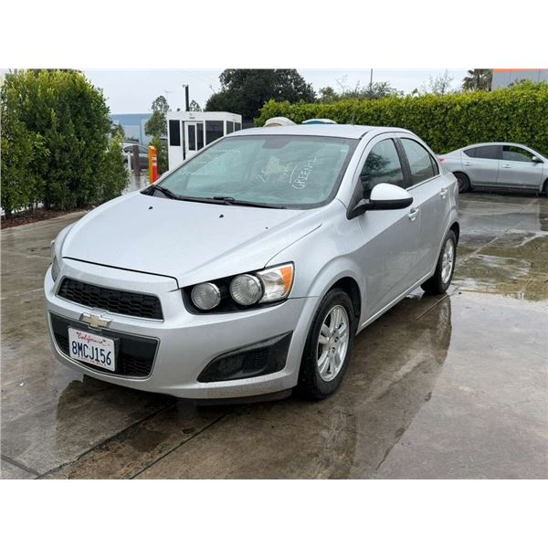 CHEV SONIC 2013 SALV T/DONATION