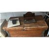 Image 4 : Vintage Wooden Steamer Trunk & White Sewing Machine w/ Case
