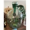 Image 4 : 10 Vintage Barware & Decanters - Bottles, Ashtrays & Glassware