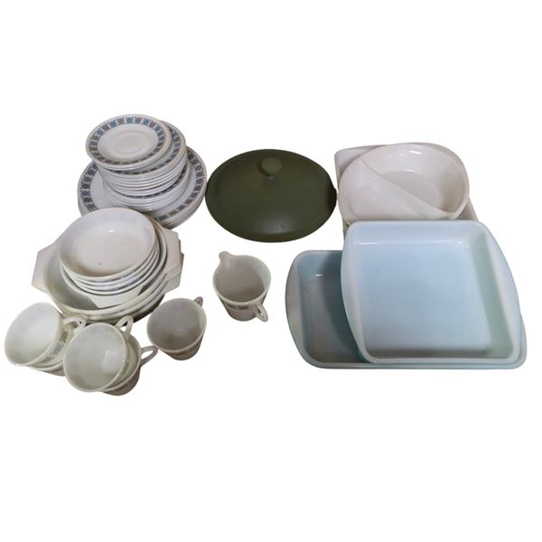 Set of 35 Pyrex Chelsea JAJ Dinnerware Set, 2 Sears Square Bakeware, and More
