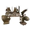 Image 4 : Mixed Brass Decor & Desk Items Including Bookends, Fish Figures, Scale & Assorted Metalware