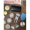 Image 5 : Vancouver - Box full of foreign Coins & Collection of 5 Bills (Malaysia/1954 2$ Canadian Dollars) &
