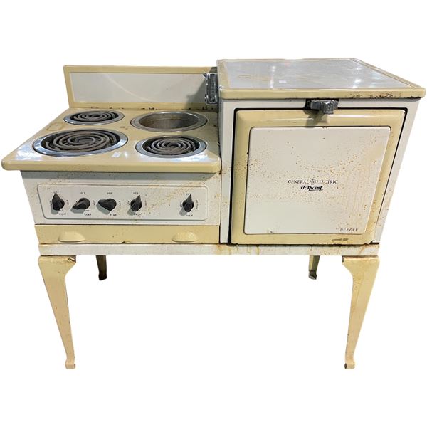 Vancouver - Antique General Electric Hotpoint "Beece" Electric Stove & Oven