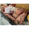 Image 2 : Vancouver - Vintage Red 2-Seat Velvet Damask-Style Sofa