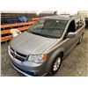 Image 4 : PARKSVILLE - 2020 DODGE GRAND CARAVAN SILVER 83221 KMS - D254659