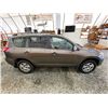 Image 12 : PARKSVILLE - 2009 TOYOTA RAV4 BROWN 239087 KMS - B001732