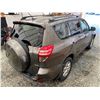 Image 16 : PARKSVILLE - 2009 TOYOTA RAV4 BROWN 239087 KMS - B001732