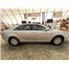 Image 12 : PARKSVILLE - 2007 TOYOTA CAMRY SILVER  221490 KMS - D030384