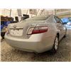 Image 15 : PARKSVILLE - 2007 TOYOTA CAMRY SILVER  221490 KMS - D030384