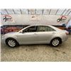 Image 24 : PARKSVILLE - 2007 TOYOTA CAMRY SILVER  221490 KMS - D030384
