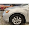 Image 32 : PARKSVILLE - 2007 TOYOTA CAMRY SILVER  221490 KMS - D030384