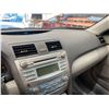 Image 51 : PARKSVILLE - 2007 TOYOTA CAMRY SILVER  221490 KMS - D030384