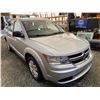 Image 9 : PARKSVILLE - 2014 DODGE JOURNEY SILVER 220812 KMS - P176432