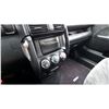 Image 36 : DUNCAN - 2004 HONDA CR-V GREY 275372 KMS - D805003