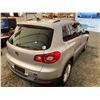 Image 16 : PARKSVILLE - 2009 VOLKSWAGEN TIGUAN GREY 224529 KMS - P533793