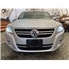 Image 5 : PARKSVILLE - 2009 VOLKSWAGEN TIGUAN GREY 224529 KMS - P533793