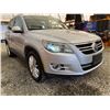 Image 8 : PARKSVILLE - 2009 VOLKSWAGEN TIGUAN GREY 224529 KMS - P533793