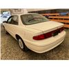 Image 21 : PARKSVILLE - 2001 BUICK CENTURY WHITE 141057 KMS - B192535