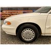 Image 31 : PARKSVILLE - 2001 BUICK CENTURY WHITE 141057 KMS - B192535