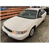 Image 4 : PARKSVILLE - 2001 BUICK CENTURY WHITE 141057 KMS - B192535