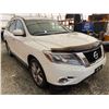 Image 9 : PARKSVILLE - 2014 NISSAN PATHFINDER WHITE 200264 KMS - D668468