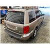 Image 16 : PARKSVILLE - 2003 HONDA PILOT GOLD 196071 KMS - D006238