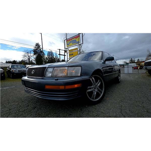 DUNCAN - 1992 LEXUS LS BLUE 347824 KMS - D102565