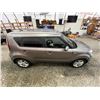 Image 13 : PARKSVILLE - 2016 KIA SOUL GREY 149675 KMS - D304628