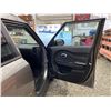 Image 37 : PARKSVILLE - 2016 KIA SOUL GREY 149675 KMS - D304628