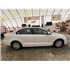 Image 11 : PARKSVILLE - 2015 VOLKSWAGEN JETTA WHITE 214840 KMS - J270040