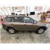 Image 12 : PARKSVILLE - 2009 TOYOTA RAV4 BROWN 239087 KMS - B001732