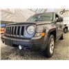 Image 2 : PARKSVILLE - 2014 JEEP PATRIOT GREY 250242 KMS - B855175