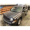Image 4 : PARKSVILLE - 2014 JEEP PATRIOT GREY 250242 KMS - B855175